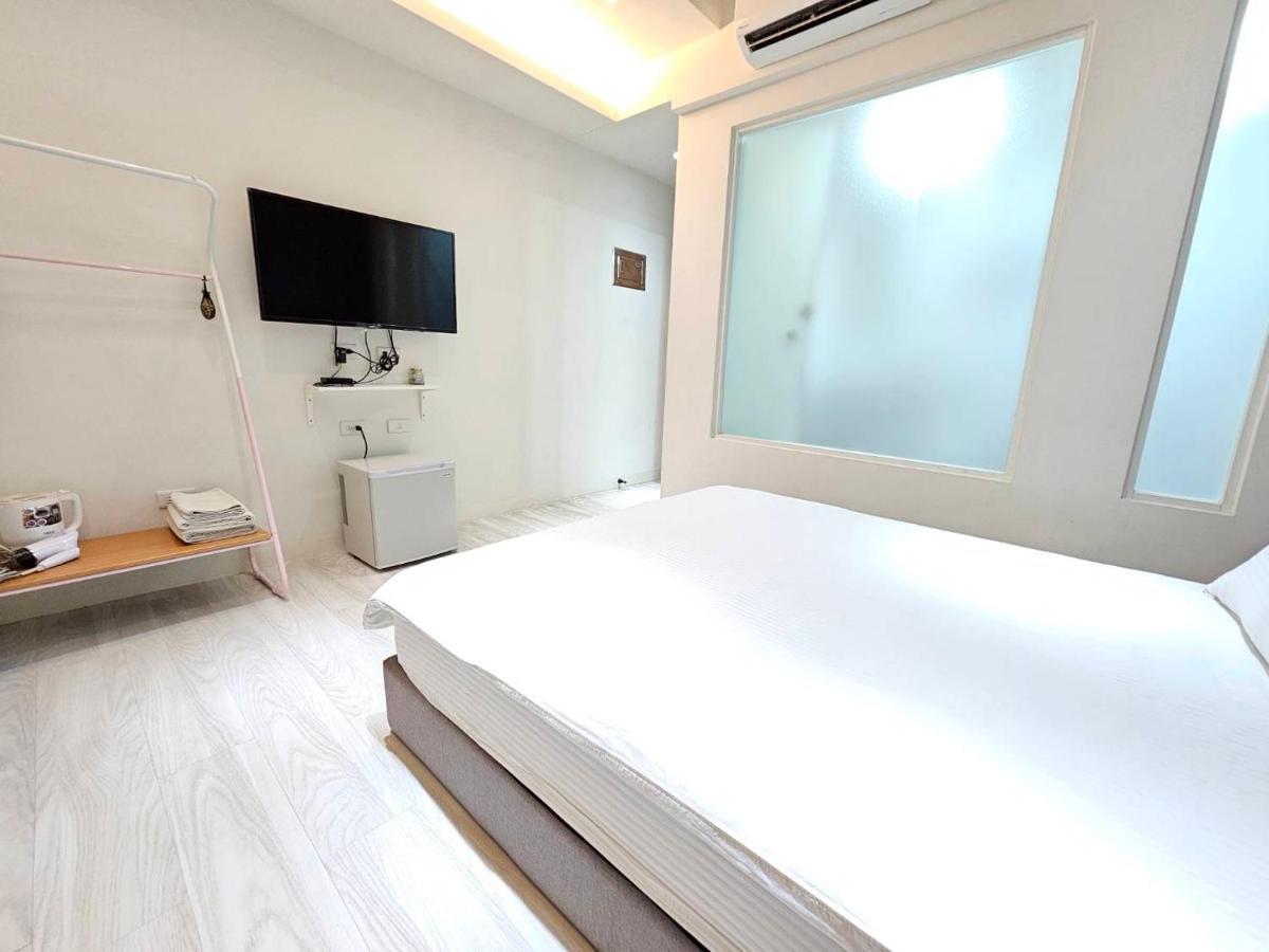 No.14 Hotel Tainan Bagian luar foto