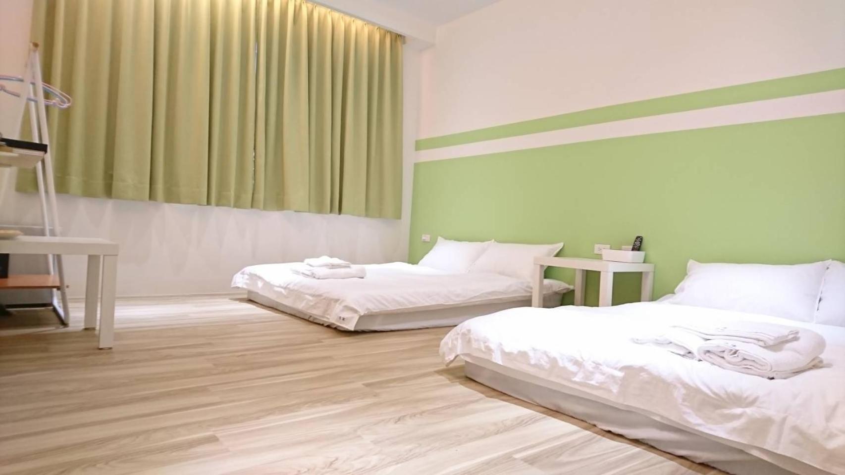 No.14 Hotel Tainan Bagian luar foto